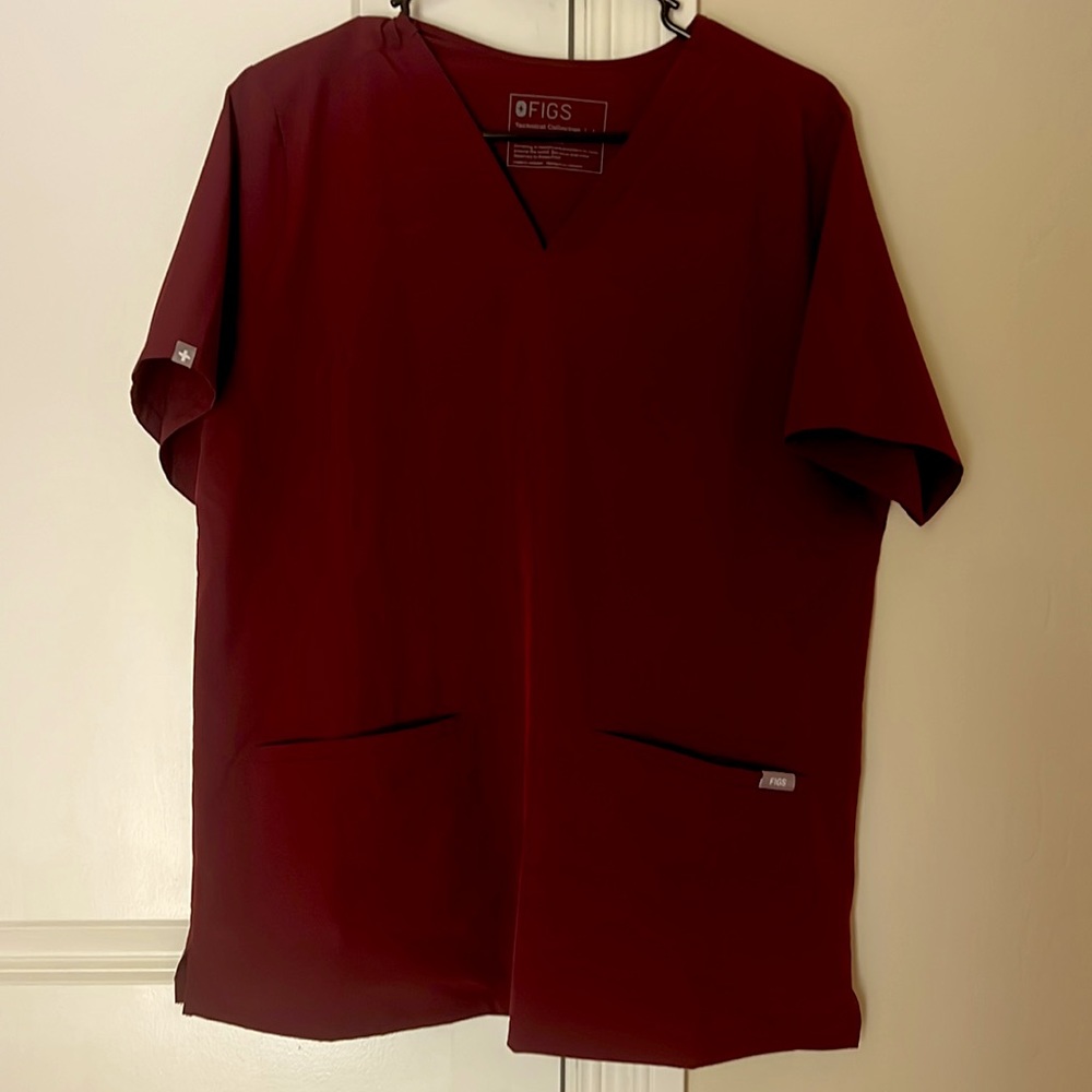 Figs FIONlite Burgundy Casma Scrub top size L